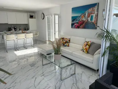 Una cocina o zona de cocina en Villa Cecilia, Maspalomas (Nuevo a estrenar)