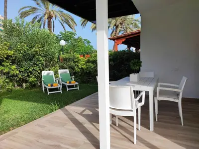 Jardín al aire libre en Relax bungalow with parking