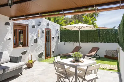 Un patio o zona al aire libre en CASA MAMASICA
