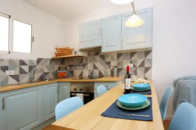 Una cocina o zona de cocina en Beritzia 3, relax a 200 mts del mar!