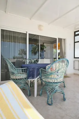 Zona de estar de Lovely Apartment in San Agustín: Steps Away from Playa Del Inglés and Maspalomas!