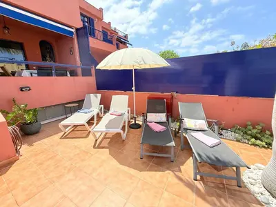 Un balcón o terraza de Beach and golf 4 Bedroom Holiday Home