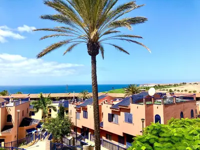 Vista general del mar o vista desde la casa o chalet