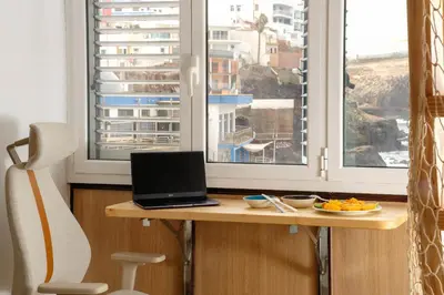 Una televisión o centro de entretenimiento en Las Velas