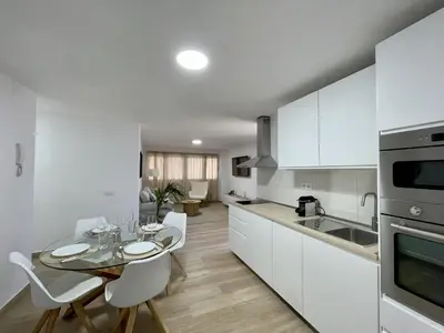 Una cocina o zona de cocina en Deluxe Home Las Palmas - by Gestión Vacacional Canarias