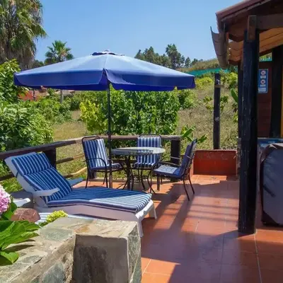 CASA RÚSTICA CON JACUZZI