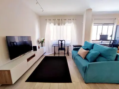 Una televisión o centro de entretenimiento en Canteras Ocean Breeze