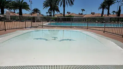 Piscina en o cerca de dunes canary deluxe