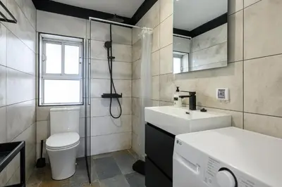Un baño de Modern Comfort App in Las Palmas GC