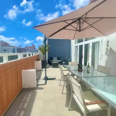 Sunny Terrace Apartment