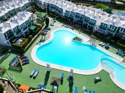 Piscina en o cerca de Maspalomas Love