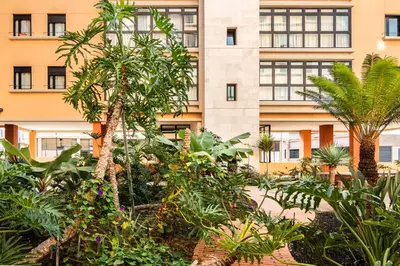 Jardín al aire libre en Las Vistas Residencial l Parking Privado