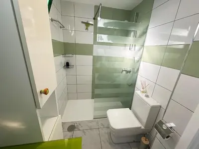 Un baño de Casa Mariposas