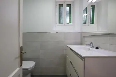 Un baño de Sol y Playa III