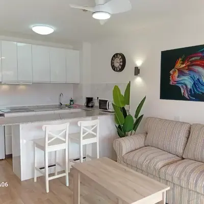 Cosy Upgraded - 1 Bedroom Apartment
