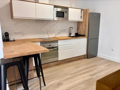 Una cocina o zona de cocina en Playa de las Canteras- Albareda 1