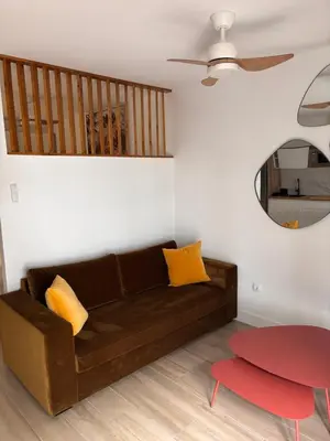 Zona de estar de Playa de las Canteras- Albareda 1