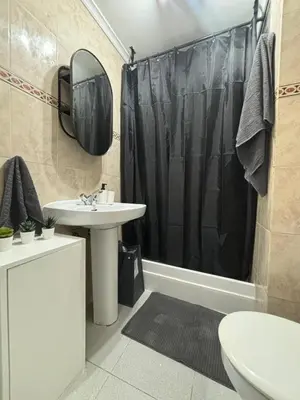 Un baño de Luis Morote 2-C Apartamentos