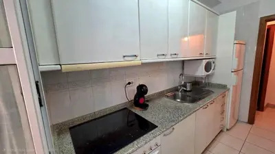 Una cocina o zona de cocina en Casa MOLINA con TERRAZA al lado de la playa
