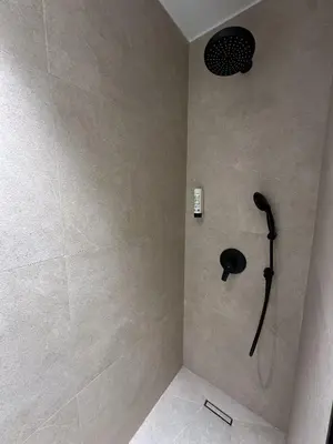 Un baño de Oh SUITES Paseo de Las Canteras 58