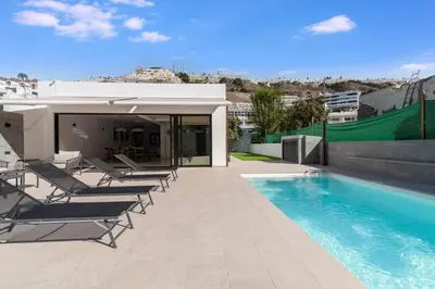 Piscina en o cerca de Casa Sicilia