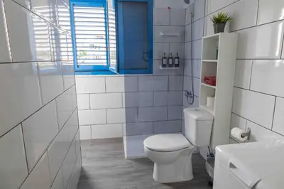 Un baño de La Avenida Las Nieves Agaete