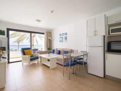 Una cocina o zona de cocina en Liszt Suites San Agustin