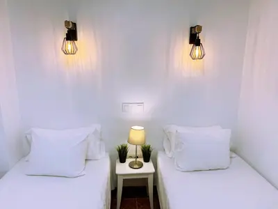 Cama o camas de una habitación en Magical Sunsets Holiday Home
