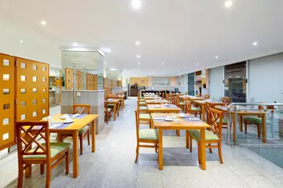 Un restaurante o sitio para comer en Crisol Alisios Canteras
