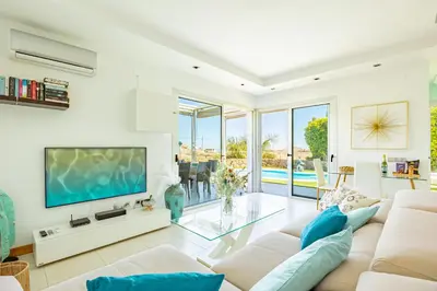 Piscina en o cerca de Villa Salobre Golf - by Gestión Vacacional Canarias