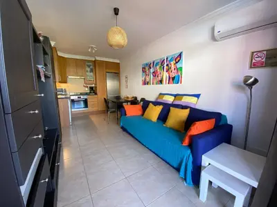 Una cocina o zona de cocina en Sweet Home on the Beach 212