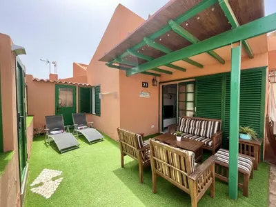 Un patio o zona al aire libre en Ten-Beau Relax Bungalow