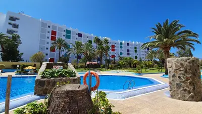 Piscina en o cerca de Sunny Garden&Playa Apartment - Playa Del Inglés