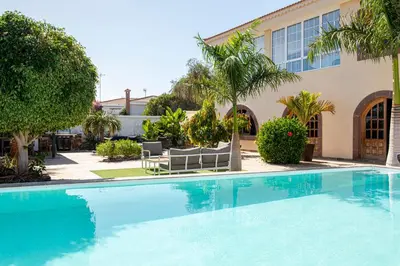 Piscina en o cerca de Private Villa with three separate apartments