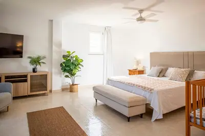 Cama o camas de una habitación en Private Villa with three separate apartments