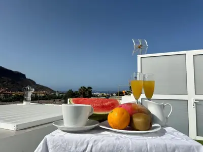 Comida en o cerca de este apartamento