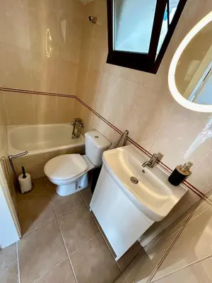 Un baño de Sunny Monaco Puerto Rico