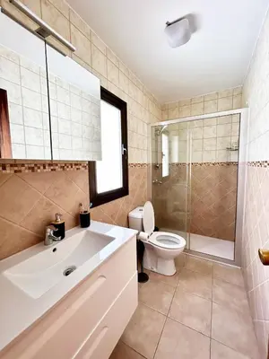 Un baño de Sunny Monaco Puerto Rico