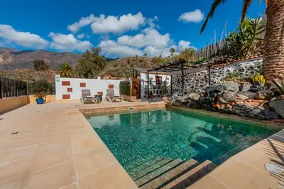 Piscina en o cerca de Las Casas de la Rueda - La Casita