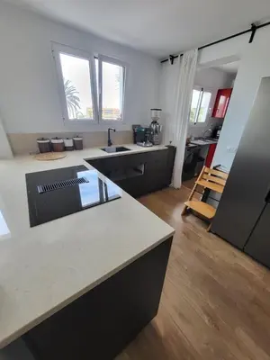 Una cocina o zona de cocina en Ático muy chill con terraza, soleado y céntrico