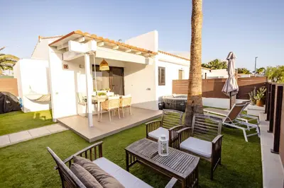 Jardín al aire libre en Colorado Golf, Calma House - by Gestión Vacacional Canarias