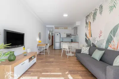Una cocina o zona de cocina en Home2Book Cute Design Apt Las Canteras Beach