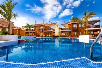 Piscina en o cerca de Casa Ronita