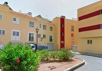 Edificio en el que se encuentra el apartamento