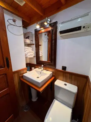 Un baño de Alojamiento La HiguerAzul Gran Canaria