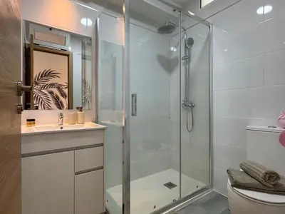 Un baño de Danubio Estudios 107