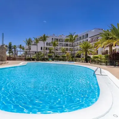 Ocean Breeze 50 meters to the beach
