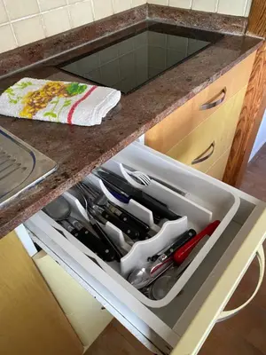 Una cocina o zona de cocina en Estudio luminoso, primera línea de playa de las canteras