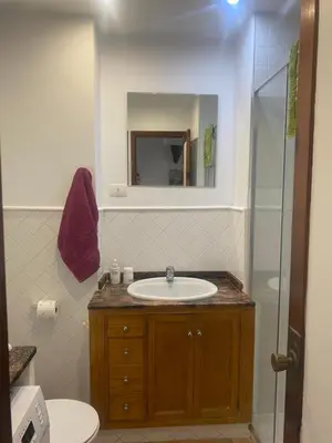 Un baño de Estudio luminoso, primera línea de playa de las canteras