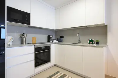 Una cocina o zona de cocina en Joyful Homes